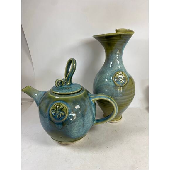 Colm de Ris Teapot and Vase Handcrafted Irish Pottery - Picture 2 of 12